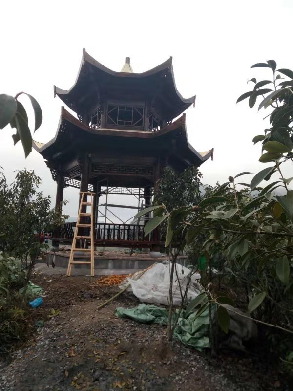 防腐木涼亭